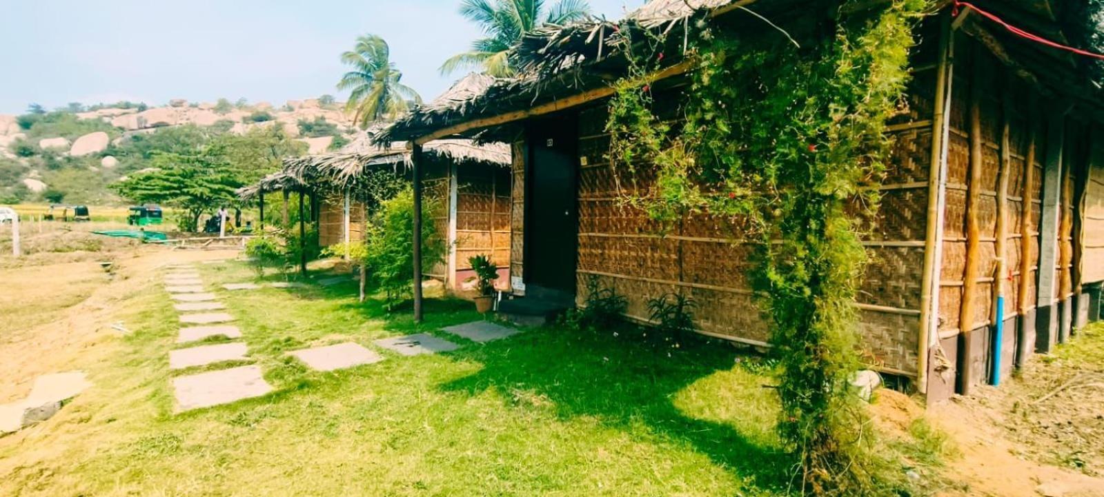 Banana Tree Home Stay Hampi Esterno foto